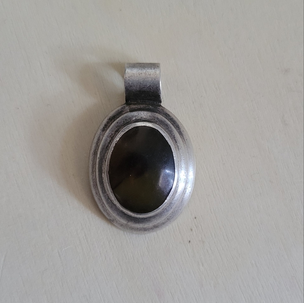 Natural stone vintage sterling silver pendant